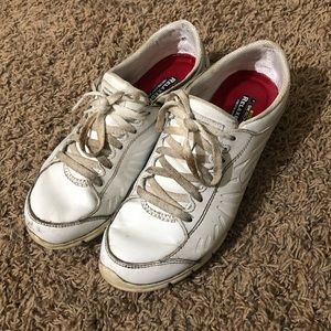 Used Hooters shoes